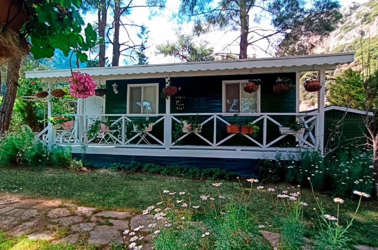 Lukkies Lodge Чирали Екстер'єр фото
