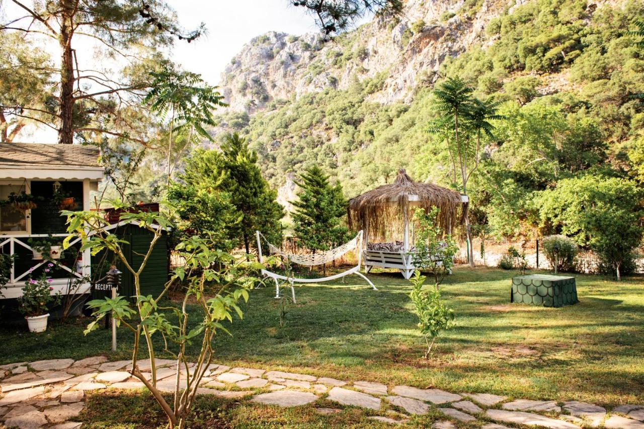 Lukkies Lodge Чирали Екстер'єр фото